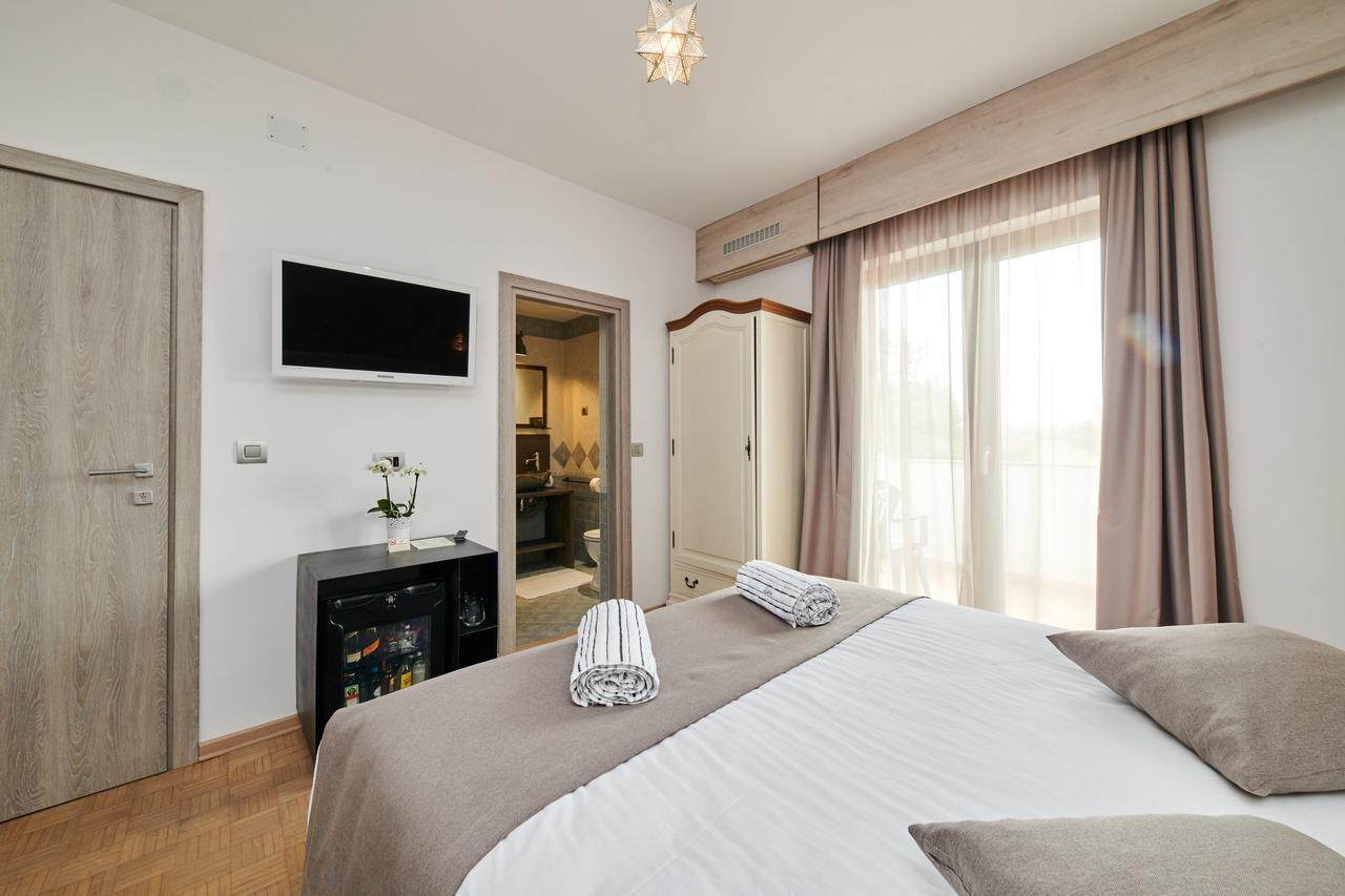 Boutique Rooms Luna Умаг Экстерьер фото
