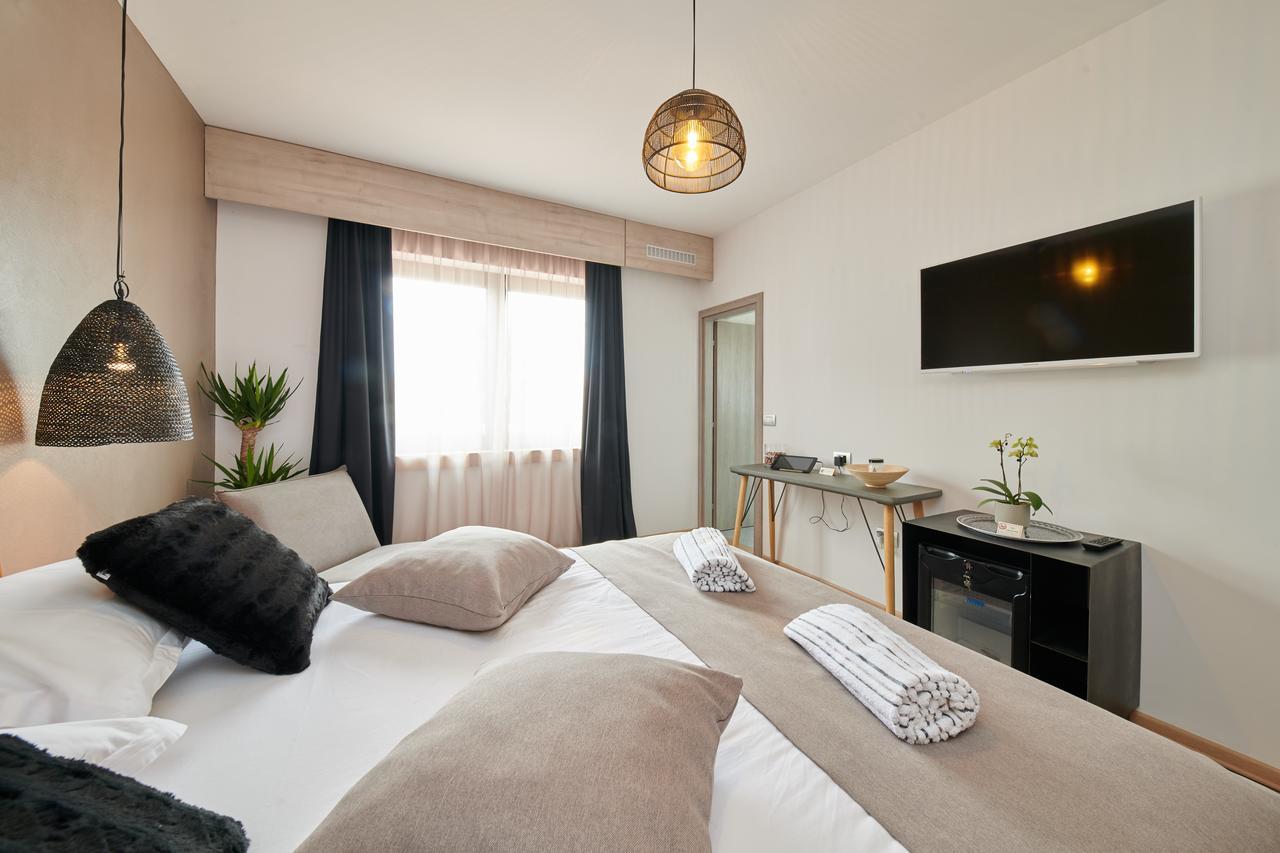 Boutique Rooms Luna Умаг Экстерьер фото